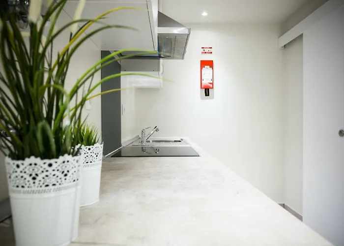 Epic Days 招待所 科英布拉